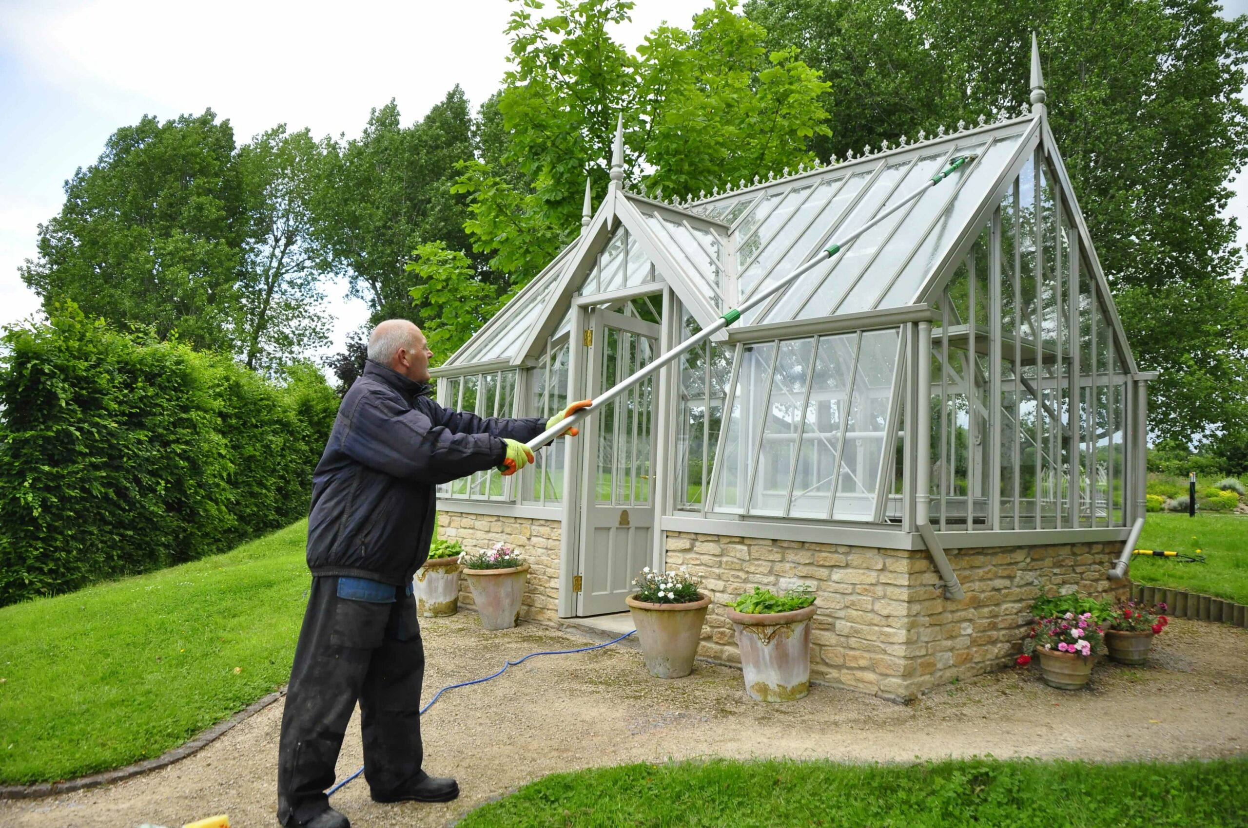 How to clean your greenhouse