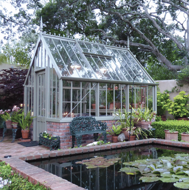 Hidcote behind pond