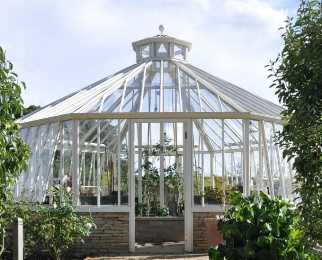 Freestanding Octagonal greenhouse