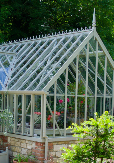 Traditional glazing system of an Alitex greenhouse