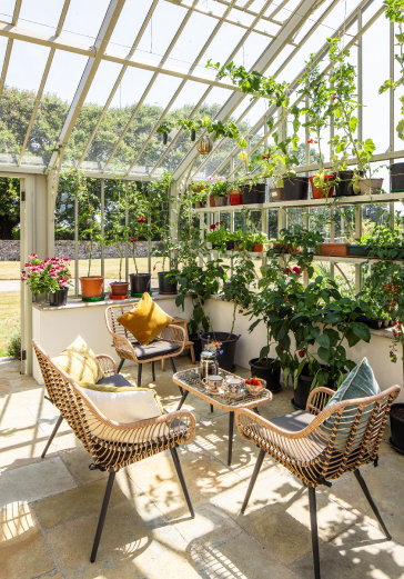 Jersey B&B Gardeners Rest table and chairs in Alitex Greenhouse
