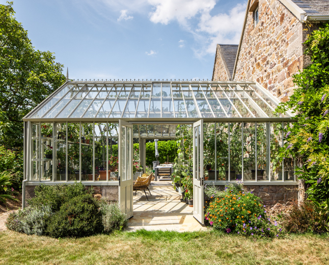 Jersey B&B Gardeners Rest beautiful Alitex Greenhouse