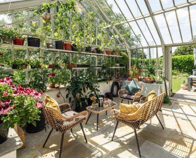 Jersey B&B Gardeners Rest inside Alitex Greenhouse